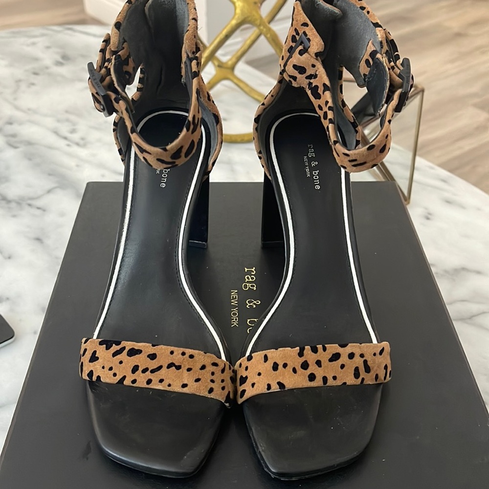 Rag & Bone Ellis Heel in Tan Cheetah - Size 6.5